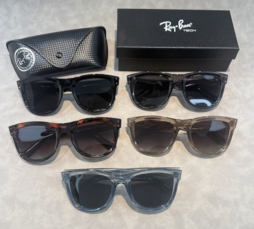 Blue light blocking sunglasses with the box and case ,G25-3368-3372