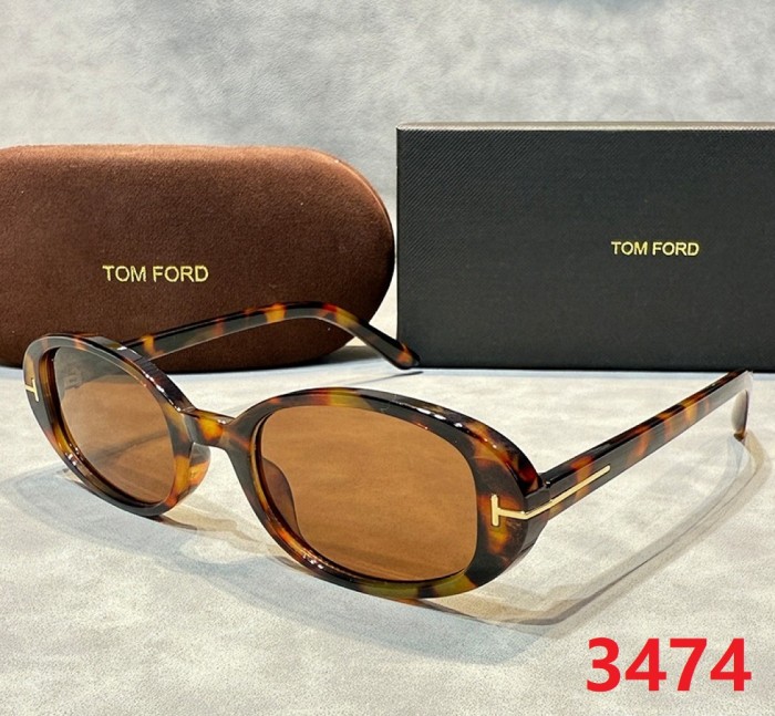 Blue light blocking sunglasses with the box and case ,G25-3470-3478