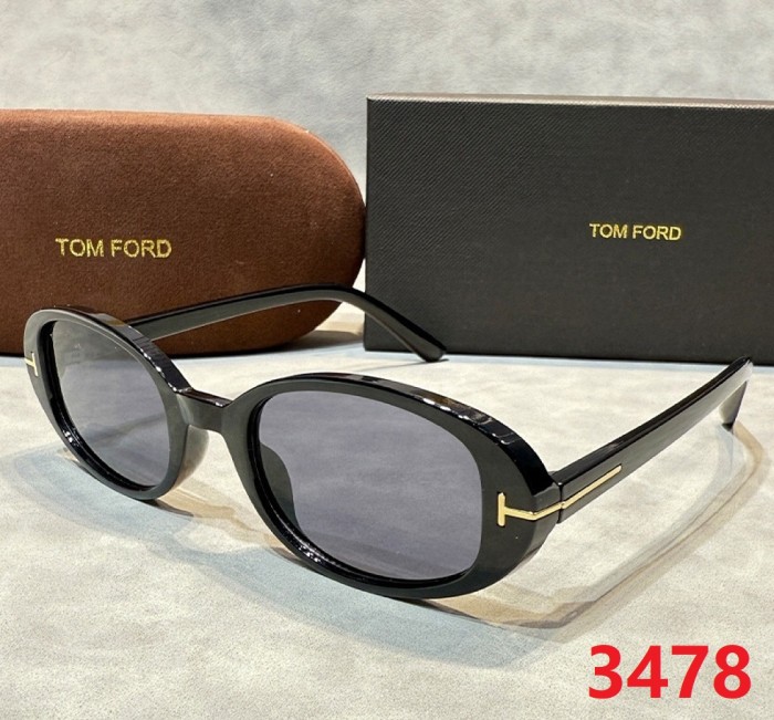 Blue light blocking sunglasses with the box and case ,G25-3470-3478