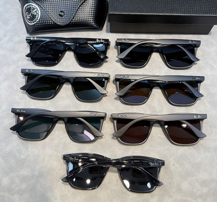 Blue light blocking sunglasses with the box and case ,G25-3267-3273