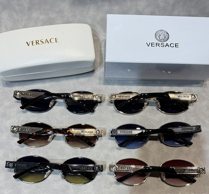 Blue light blocking sunglasses with the box and case ,G25-3427-3432
