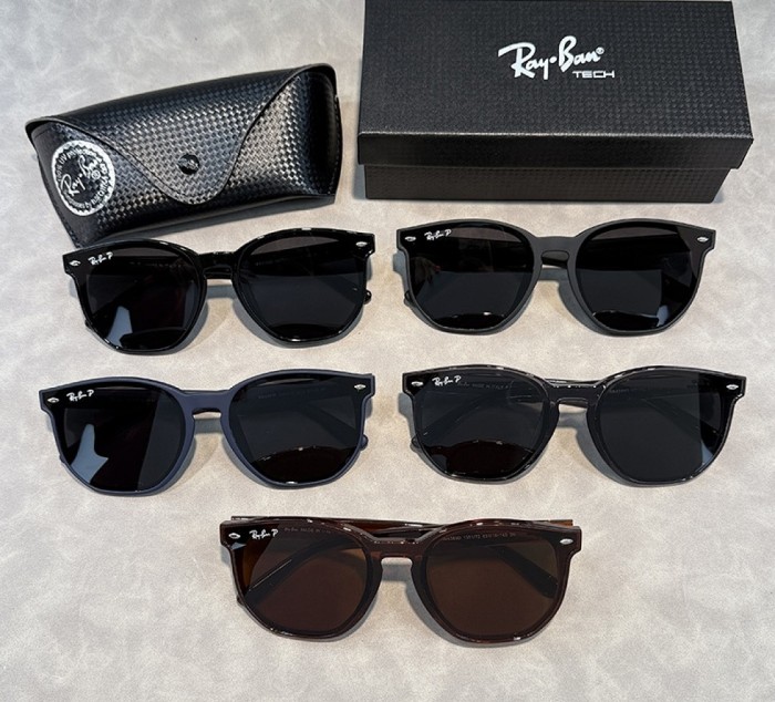 Blue light blocking sunglasses with the box and case ,G25-3342-3346