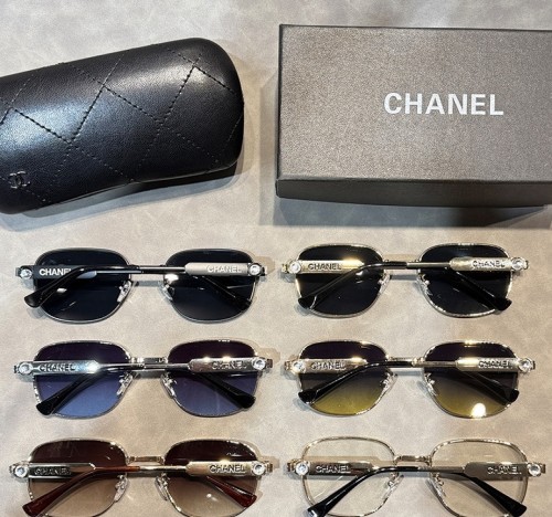 Blue light blocking sunglasses with the box and case ,G25-3433-3438
