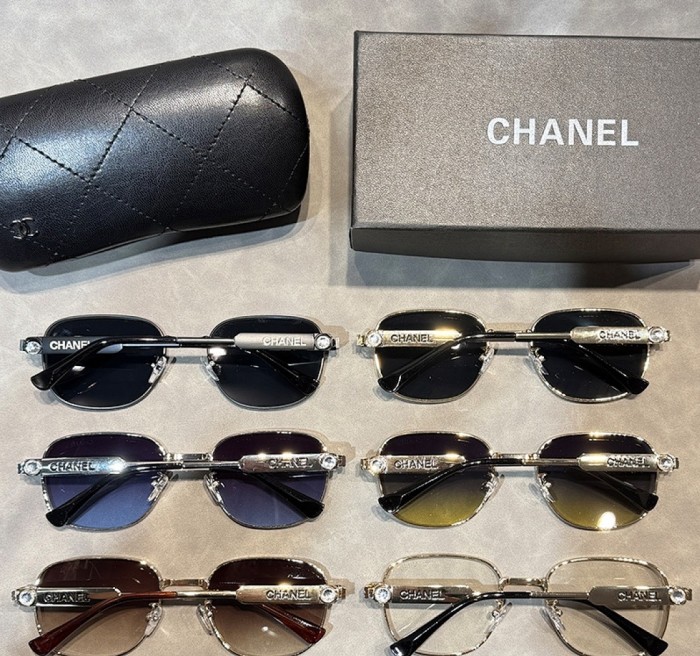Blue light blocking sunglasses with the box and case ,G25-3433-3438