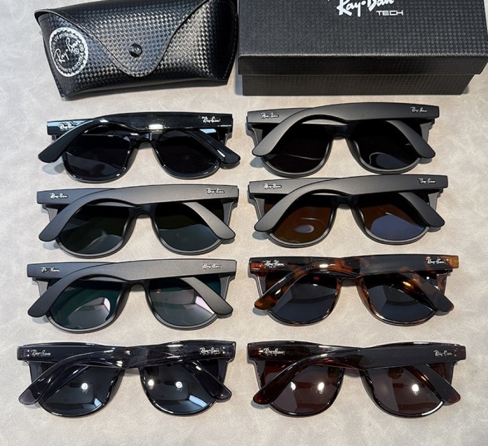 Blue light blocking sunglasses with the box and case ,G25-3274-3281