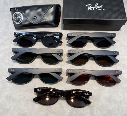 Blue light blocking sunglasses with the box and case ,G25-3300-3306