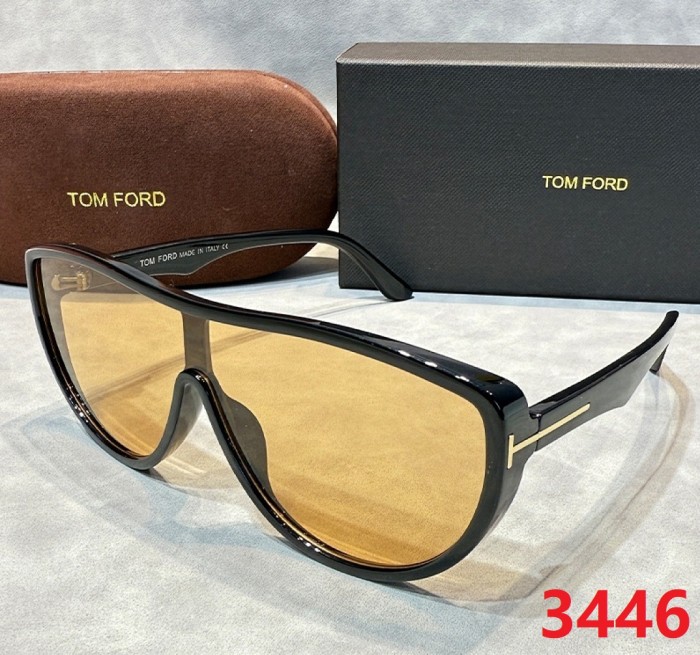 Blue light blocking sunglasses with the box and case ,G25-3444-3451