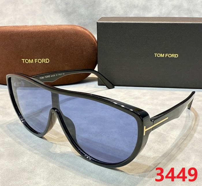Blue light blocking sunglasses with the box and case ,G25-3444-3451