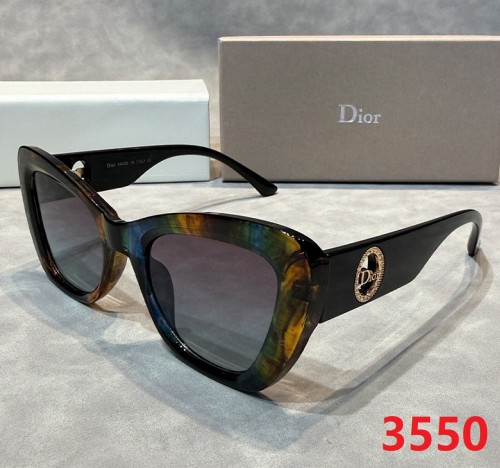 Blue light blocking sunglasses with the box and case ,G25-3550-3555