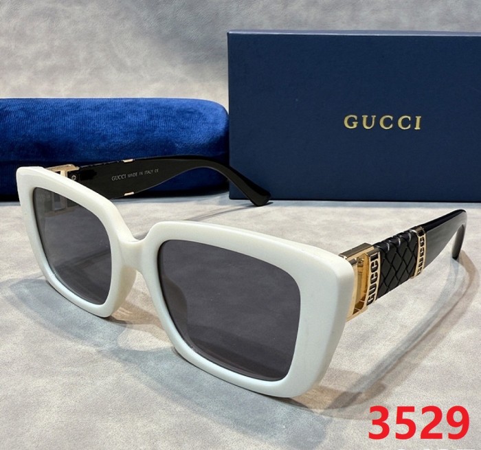 Blue light blocking sunglasses with the box and case ,G25-3525-3530