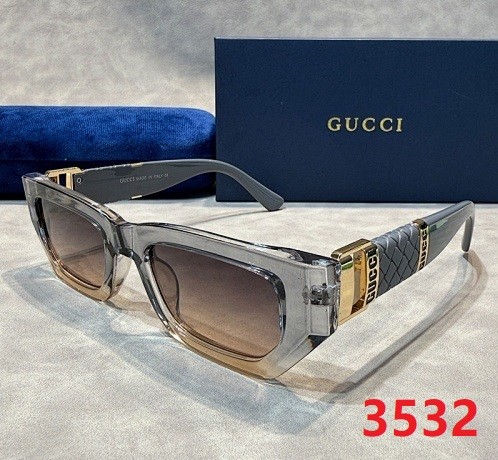 Blue light blocking sunglasses with the box and case ,G25-3531-3536