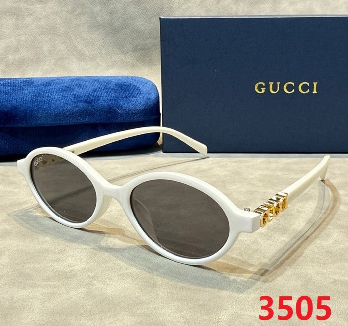 Blue light blocking sunglasses with the box and case ,G25-3504-3511