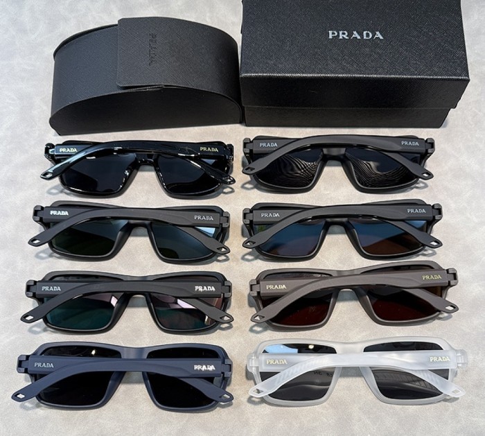 Blue light blocking sunglasses with the box and case ,G25-3620-3627