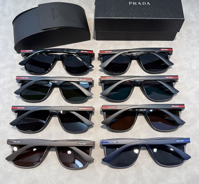 Blue light blocking sunglasses with the box and case ,G25-3643-3650