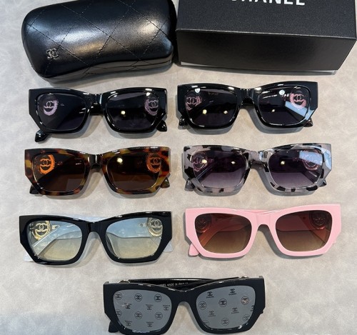 Blue light blocking sunglasses with the box and case ,G25-3598-3604