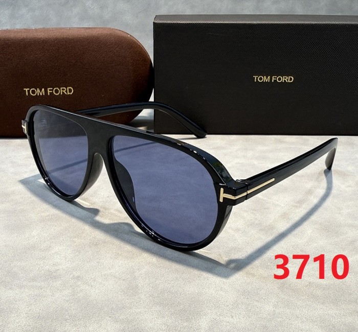 Blue light blocking sunglasses with the box and case ,G25-3708-3717