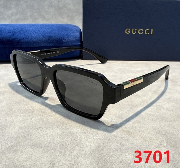 Blue light blocking sunglasses with the box and case ,G25-3696-3701