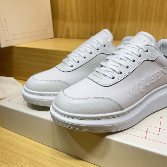 Women's men flat sneaker shoes,  size 35-45, SS70-2697
