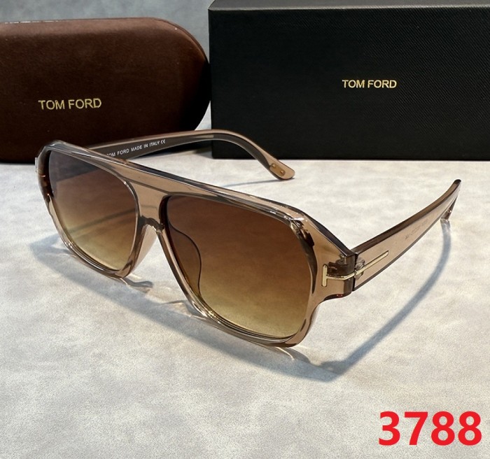 Blue light blocking sunglasses with the box and case ,G25-3785-3794