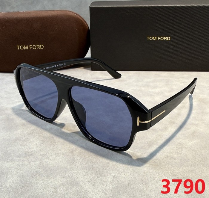 Blue light blocking sunglasses with the box and case ,G25-3785-3794