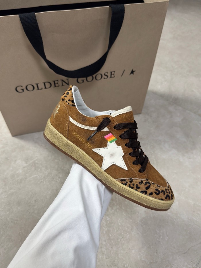 Women's men flat sneaker shoes,  size 34-46, SS110-694