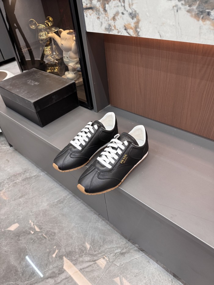 Women's flat sneaker shoes,  size 35-40, SS70-2703