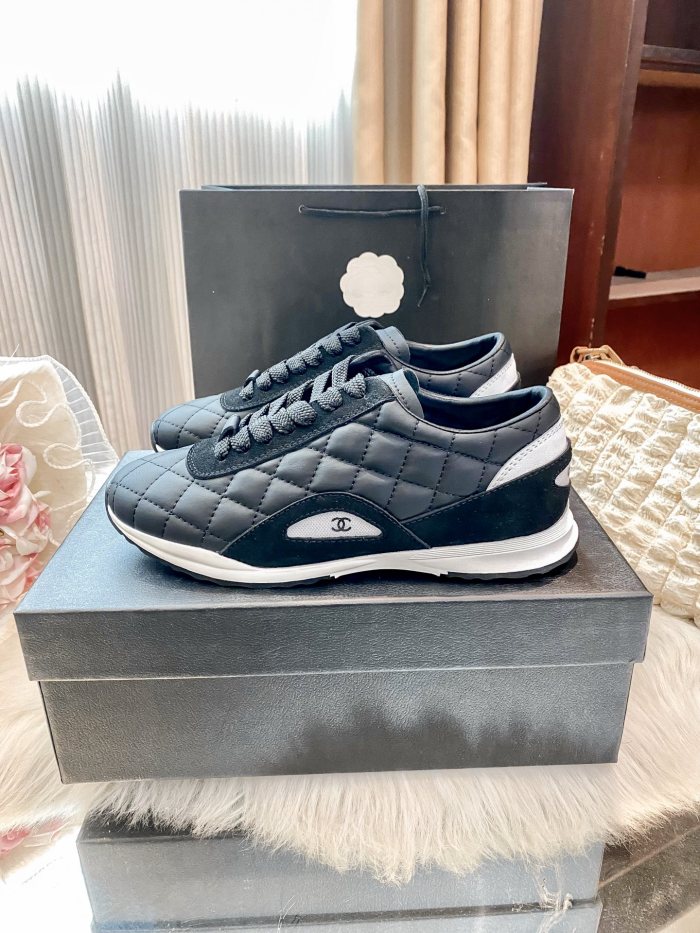 Women's flat sneaker shoes,  size 35-42, SS70-2673