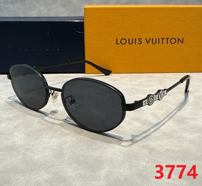 Blue light blocking sunglasses with the box and case ,G25-3773-3778