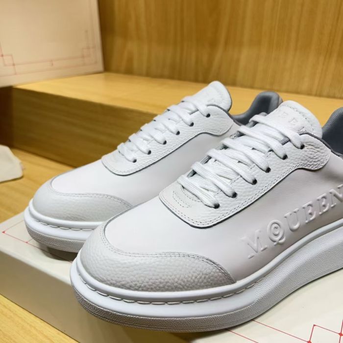 Women's men flat sneaker shoes,  size 35-45, SS70-2691