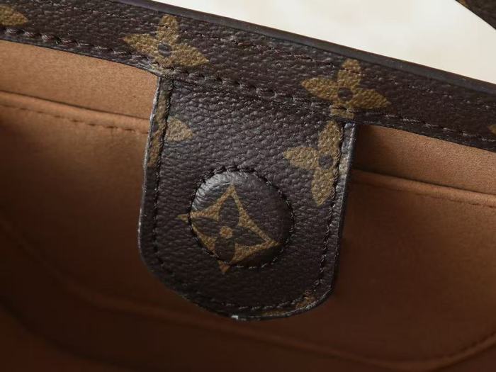 Split leather bag ,4A ,size 22*21*7cm,  B88-414-415
