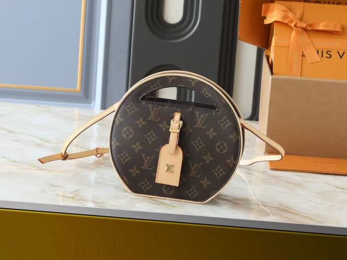 Split leather bag ,4A ,size 22*21*7cm,  B88-414-415