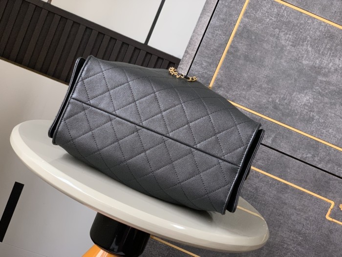Cow Leather bag top quality ,no box, with dust bag. size 30*26*14cm , B200-6