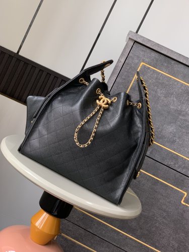 Cow Leather bag top quality ,no box, with dust bag. size 40*30*15cm , B200-7