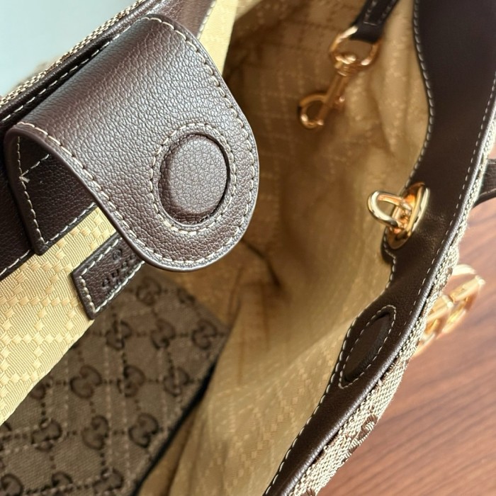 Split leather canvas bag ,4A ,size 30*23*18cm, no box, B80-233