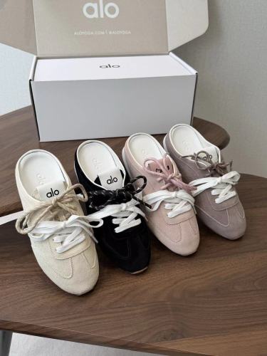 Women  shoes,  with box,size 35-40，SS70-342-345