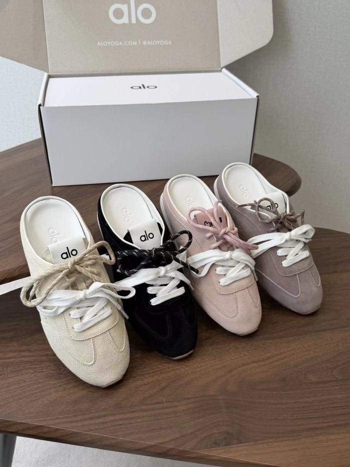 Women  shoes,  with box,size 35-40，SS70-342-345