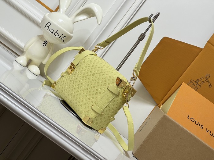 Split leather bag,4A,no box,size 21x14x6cm,B88-421