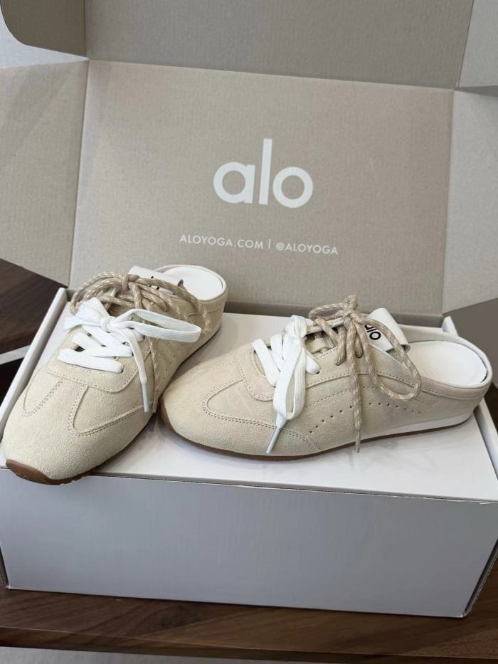 Women  shoes,  with box,size 35-40，SS70-342-345