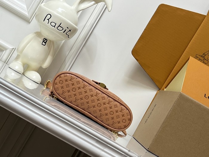 Split leather Vanity Chain Pouch bag,4A,no box,size 19x11.5x6.5cm,B80-234