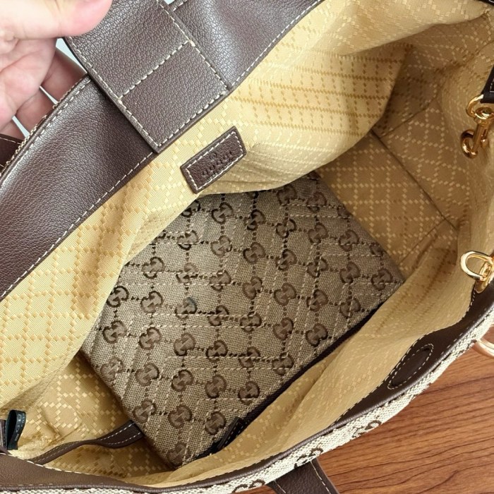 Split leather canvas bag ,4A ,size 30*23*18cm, no box, B80-233