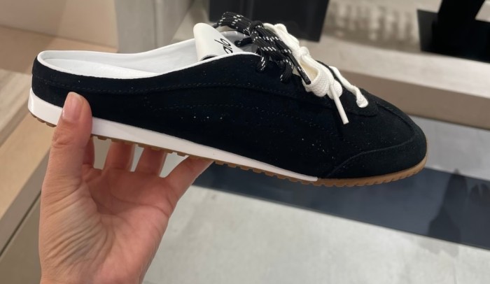 Women  shoes,  with box,size 35-40，SS70-342-345