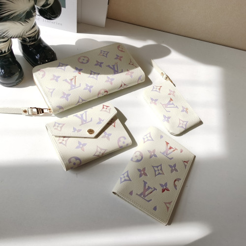 Leather wallet bag,5A,with box,size 19.5 x 10.5 x 2.5cm,B35-78