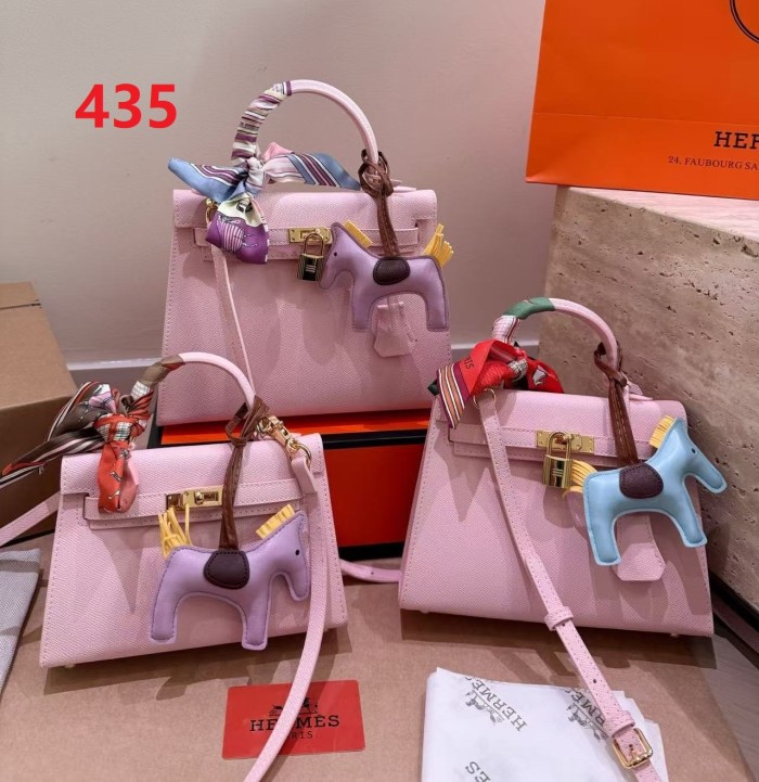 Cow Leather  bag,5A,size 25*19cm  or 22*14cm or 19*12cm,B88-435-439