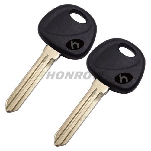 For Hyu transponder key blank with left blade (can't put chips inside)