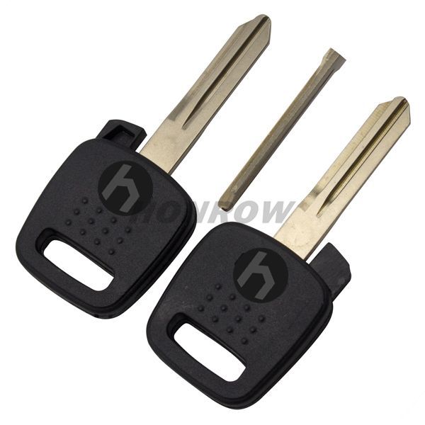 For Nissan A33 transponder key shell