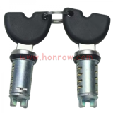 For Piaggio motorcycle lock cylinder set for S50-150 LX50 VESPA ET2 PN:573905 1B000570