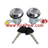 For Mitsubishi Left Right Door Lock Cylinder With 2 Keys YE05506A Replacement for MITSUBISHI L200 2001 2002 2003 2004 2005