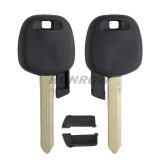 For Toyota transponder key blank with TOY47 blade ,the chip slot is at the bottom of the key. 