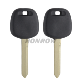 For Toyota transponder key blank with TOY47 blade ,the chip slot is at the bottom of the key. 