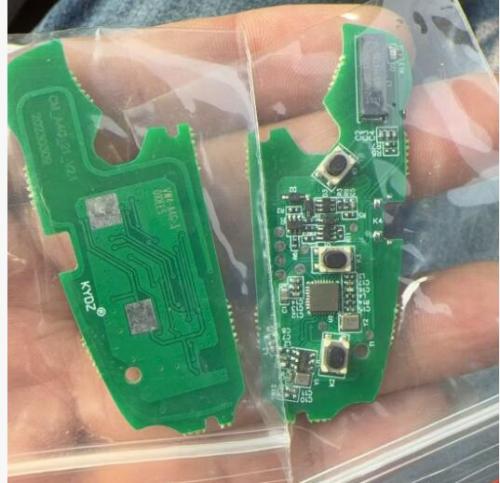 KYDZ Audi Q3 remote key  Non-Keyless / Non-Smart  3 button with ID48 chip 434mhz 8X0 837 220 2012-2018 Audi A1 2012-2016 Audi Q3